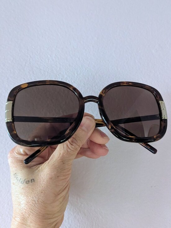 Tory Burch TY 9063U Havana Tortoise Sunglasses - CBK Core / Jackie O Bug-Eye main image 12